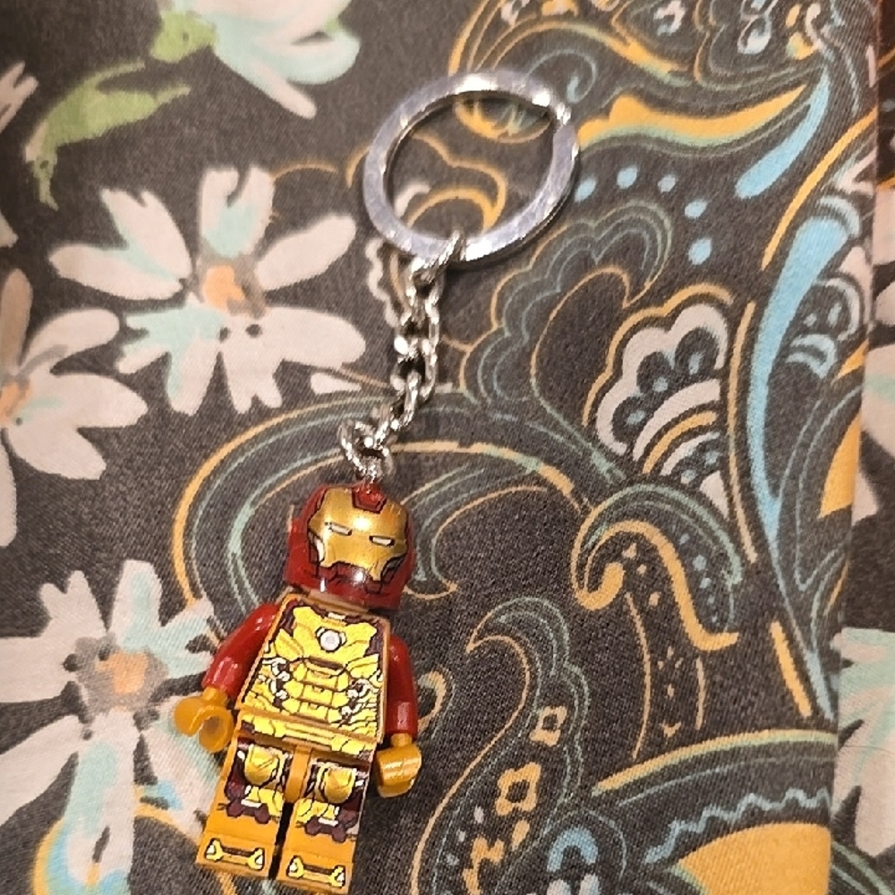 ❤️10/$40 Nwot Lego Iron Man Keychain